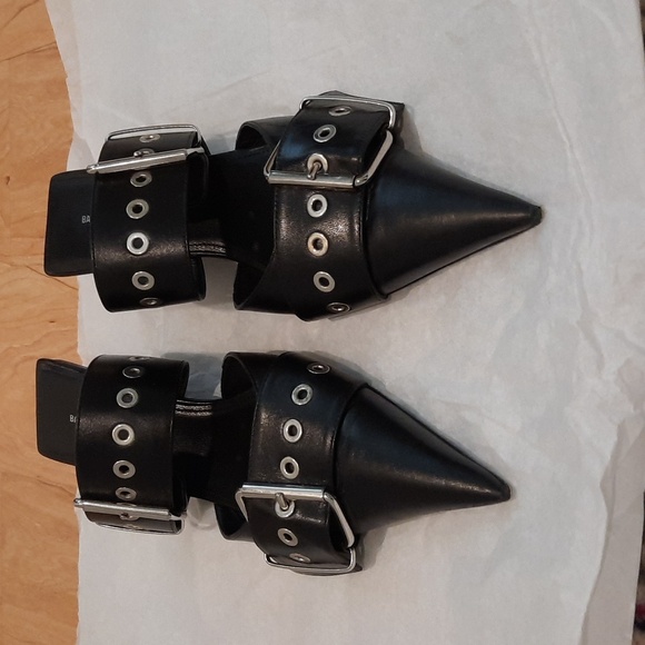 Balenciaga Runway Leather Pumps - Picture 6 of 10